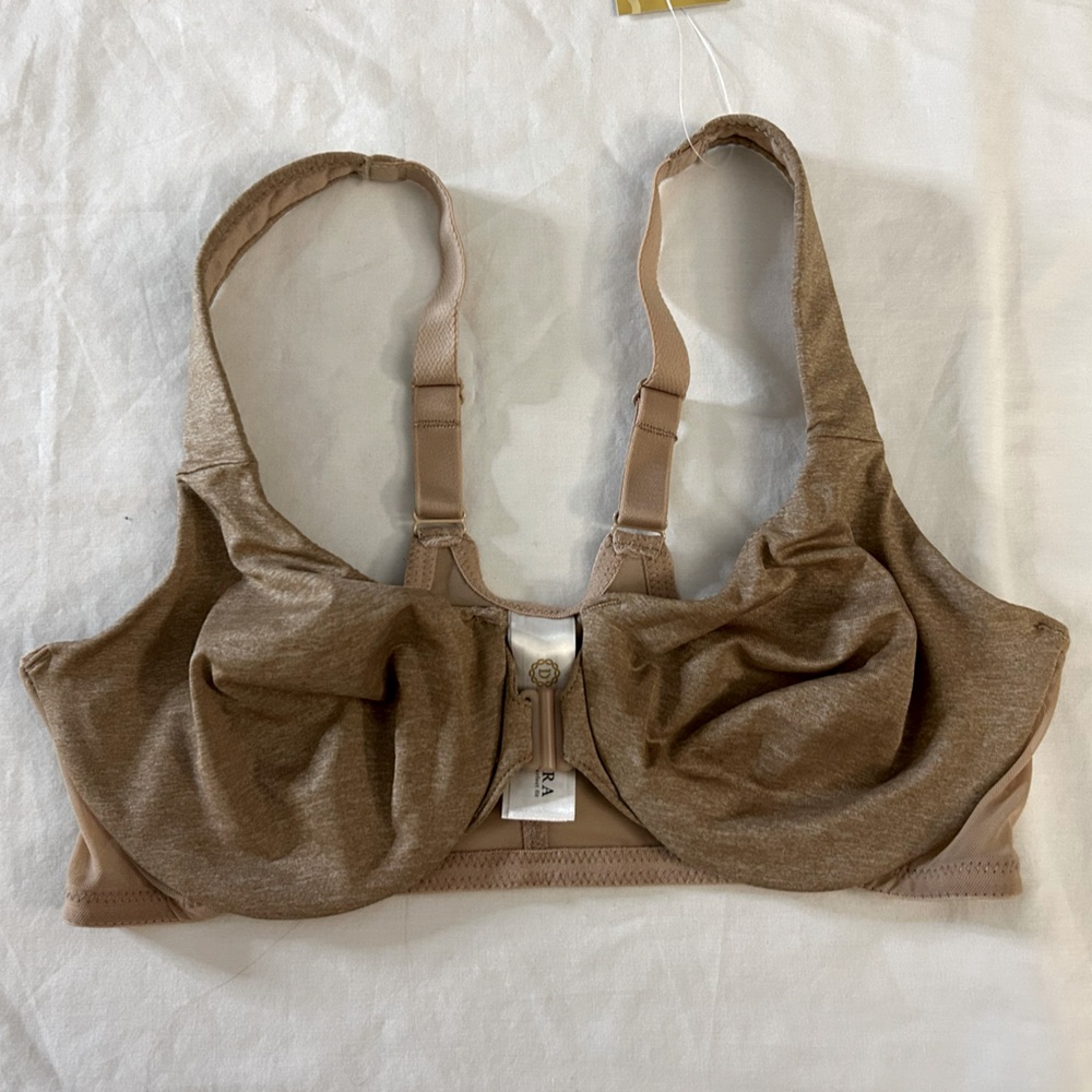 NWT Delimira front clasp bra size 34B